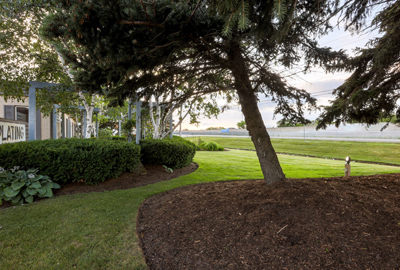 Refined image lawn and landscape, softscapes, snow & ice, lawn cutting & maintenance, residential & commercial lawn care, dunnville, ON